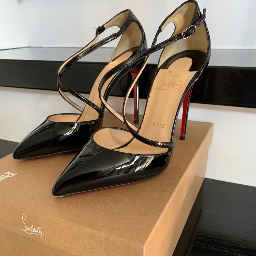 AUTHENTIC CHRISTIAN LOUBOUTIN CROSS BLAKE